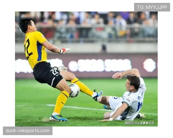 曼联关键比赛抗压能力问题持续显现，对赛季争冠形势产生直接影响